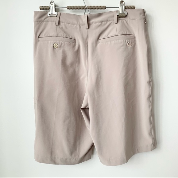 NIKE | DRI-FIT CHINO KHAKI GOLD SHORTS CASUAL COMFORT PERFORMANCE CLASSIC FIT - Picture 2 of 5